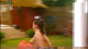 కమ్‌తో ఆమె నోటిని తెలుగు లో సెక్స్ సెక్స్ కడగడం